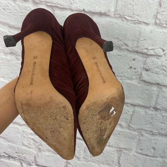 Manolo Blahnik Maroon Suede Ruched Bootie Size 39 - Picture 2 of 14